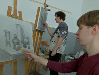 В Новокузнецке семь молодых художников, чтобы творить, объединились под одной крышей