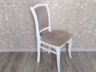 Кузбасский театр ищет стулья для классической постановки