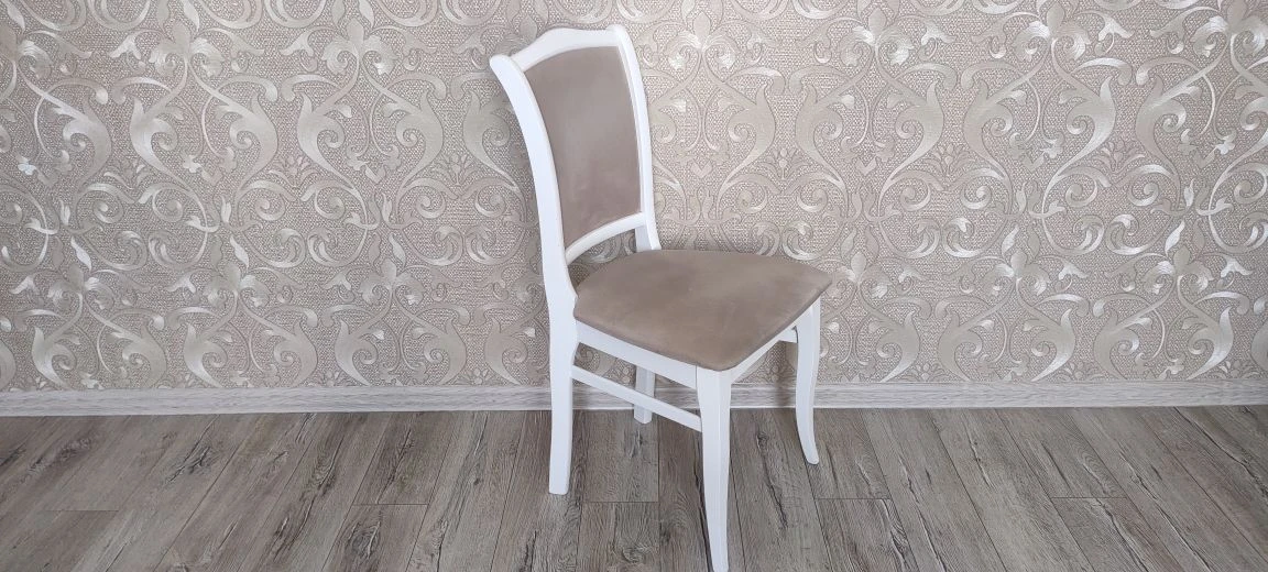 Кузбасский театр ищет стулья для классической постановки