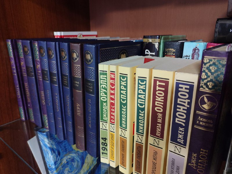 Кемеровчанам предлагают подарить книги библиотеке