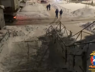 Опасную горку убрали в Кемерове на бульваре Строителей