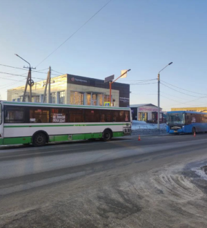В Белове столкнулись два пассажирских автобуса. Есть пострадавшие