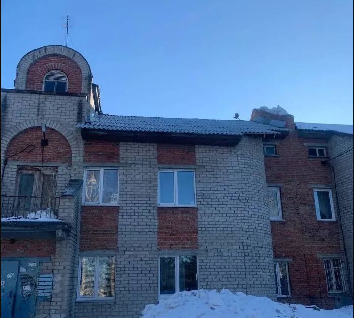 Жителям Юрги починили крышу после вмешательства сотрудников Следкома