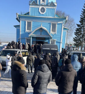 В Прокопьевске простились с погибшими в сауне подростками