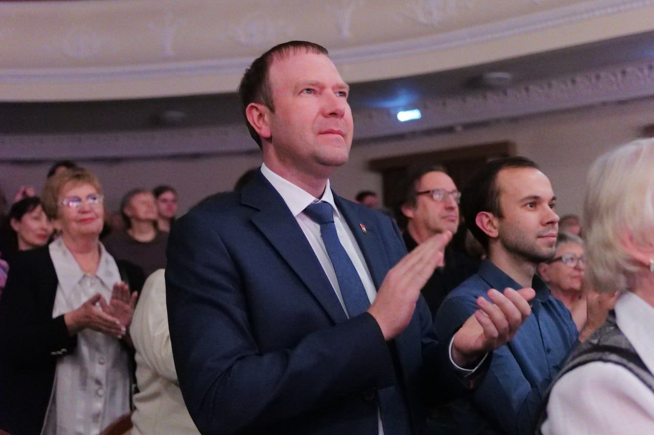 Арифметическая эквилибристика: мэру Кемерова снизили оклад и увеличили надбавку