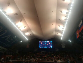 Проблемы с освещением возникли во время матча волейбольного «Кузбасса»