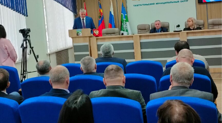 Глава Таштагольского округа Андрей Орлов ушел в отставку