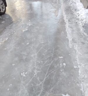 «Забросили тротуары»: губернатор Кузбасса снова раскритиковал работу коммунальщиков