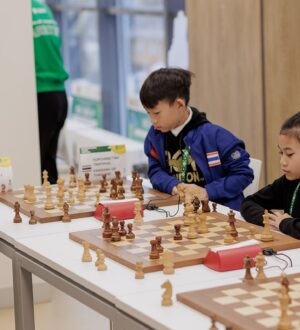 После шести туров на международном турнире «Кубок Интеллект академии» в Новокузнецке лидирует команда Казахстана