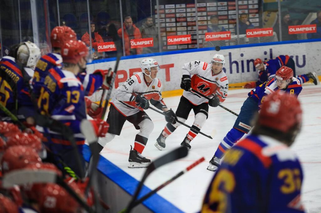 Новокузнецкий «Металлург» одолел «Химик» в гостях