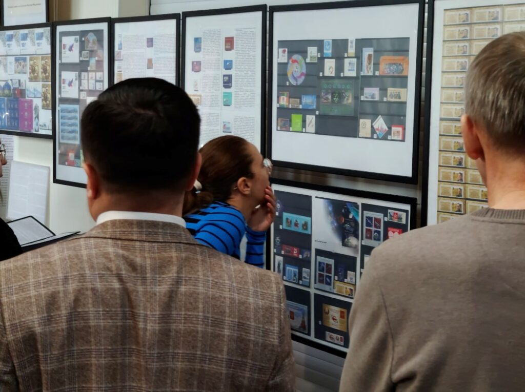 О новейшей истории России расскажет филателистическая выставка, представленная в Новокузнецке