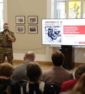 Выставка работ художника-ветерана СВО открылась в Кемерове