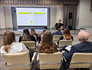 Работники СУЭК-Кузбасс смогут воплощать волонтерские проекты при поддержке Фонда Мельниченко