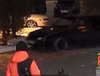 В Кемерове оштрафовали водителя, который проехал по тротуару, чтобы разогнать пешеходов