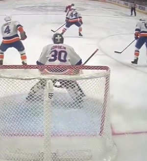 21 сэйв и голевая передача Сорокина принесли «Айлендерс» победу над «Монреалем»