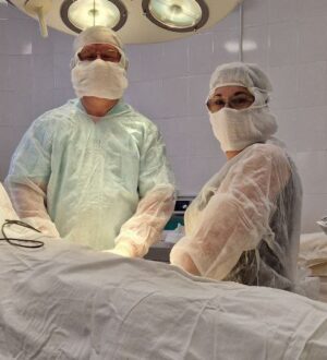 В Анжеро-Судженске врачи освоили сложную операцию по замене сустава 