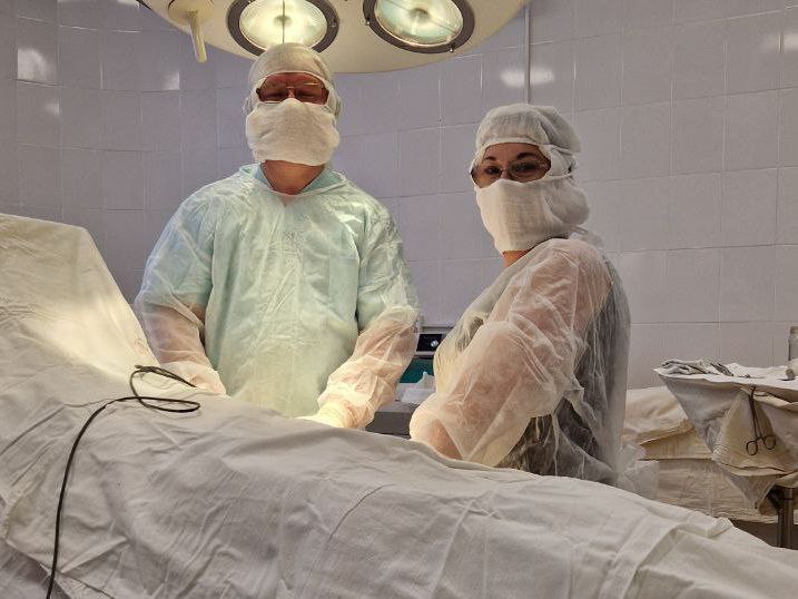 В Анжеро-Судженске врачи освоили сложную операцию по замене сустава 