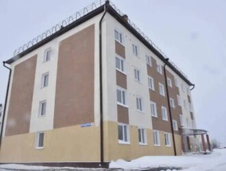 В Кузбассе 25 детей-сирот отпраздновали новоселье в доме, построенном при поддержке «Единой России»