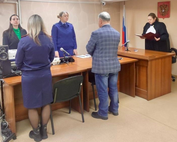 Обвиняемого в двойном убийстве кузбассовца арестовали до конца апреля