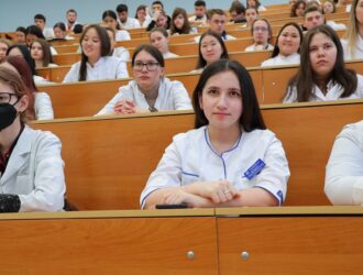 Илья Середюк: новые нормы закона помогут закрепить молодых специалистов в государственной медицине