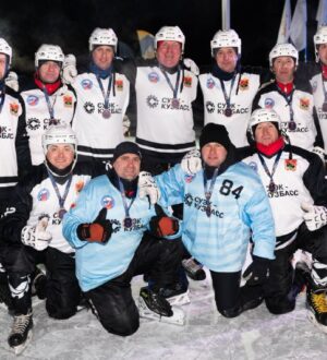 Две команды СУЭК-Кузбасс стали призерами Кубка Байкала по хоккею с мячом