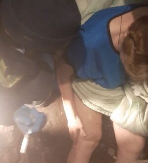 В Кемерове спасатели помогли пенсионерке, упавшей в погреб