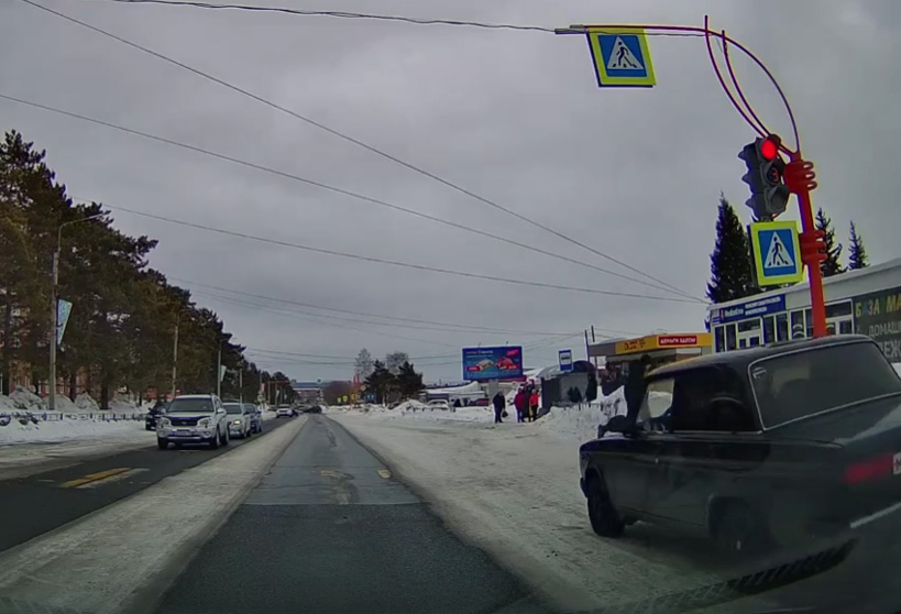 «Мобильный патруль» помог наказать лихача, едва не сбившего пешехода в Юрге