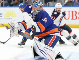 Илья Сорокин отстоял на «ноль» в матче НХЛ