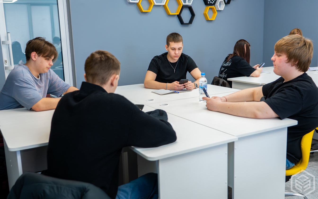 Кузбасские студенты участвуют во Всероссийском диктанте по курсу «Основы российской государственности»