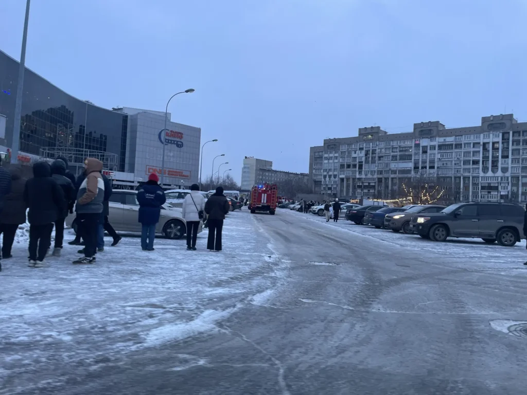 В торговом центре Новокузнецка эвакуировали посетителей