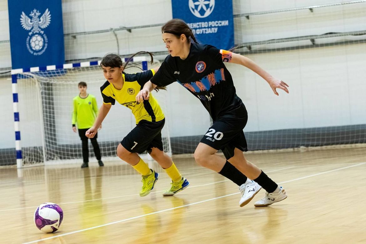 Женская футбольная команда «Кузбасс-СШОР» стала чемпионом первенства России по футзалу