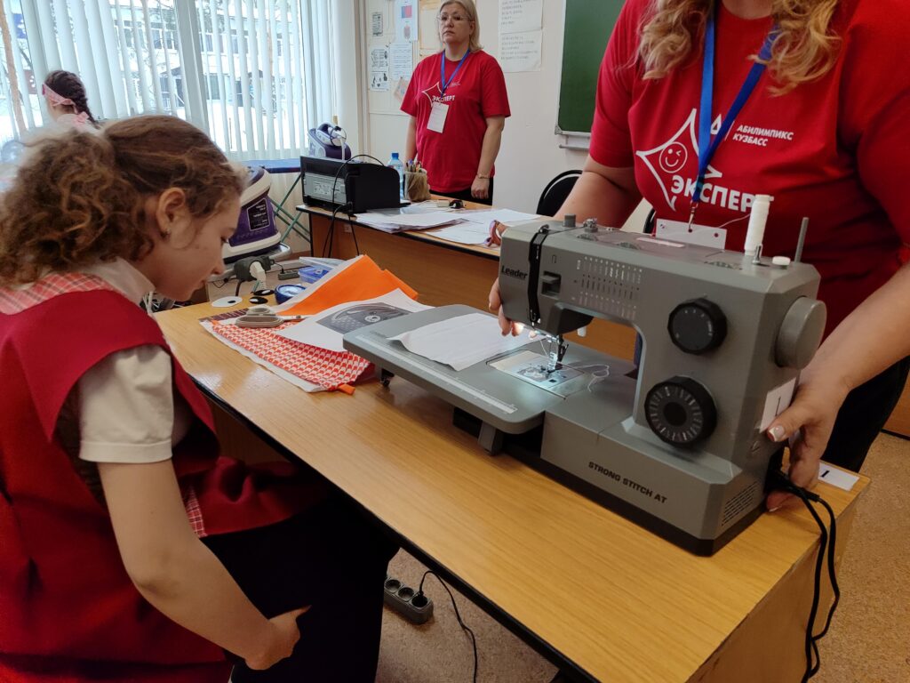 В Кемерове впервые прошел чемпионат профессионального мастерства «Абилимпикс. Дети»