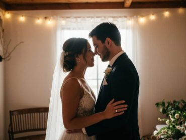 Пары в России все чаще отказываются от пышных свадеб из‑за резкого роста цен