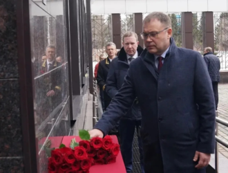 В Кузбассе увековечили память героя войны и легендарного судьи Юрия Пушкина