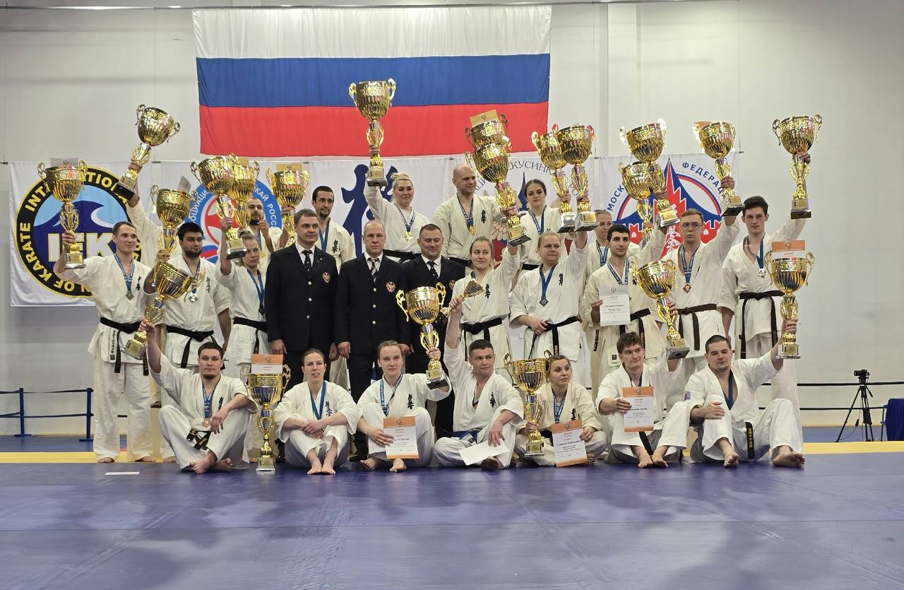 Кузбасские спортсмены взяли награды чемпионата и первенства России по киокусинкай