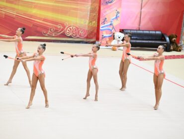 В Кемерове проходят межрегиональные соревнования по художественной гимнастике «Династия»