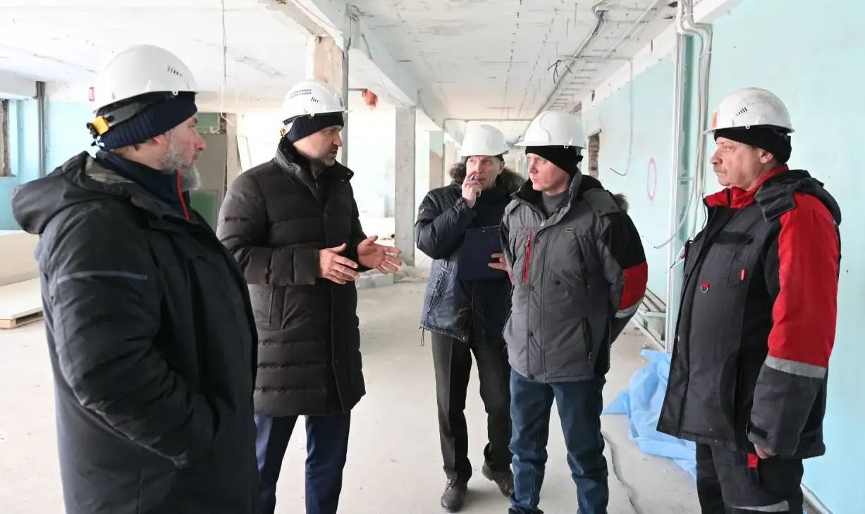 Мэр Белова рассказал о ходе строительства двух проблемных социальных объектов