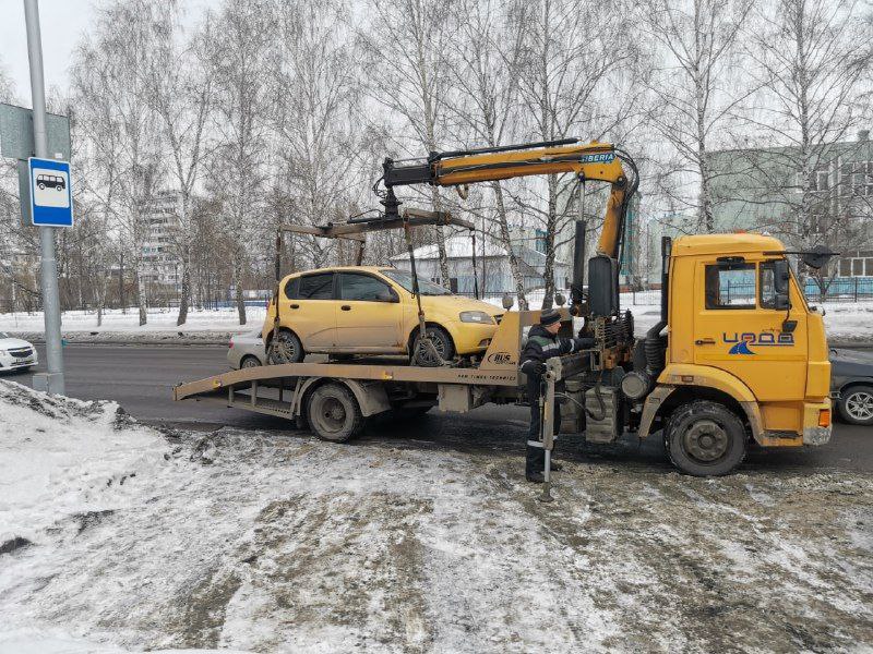В Кемерове взвинтили цены на эвакуацию брошенных автомобилей