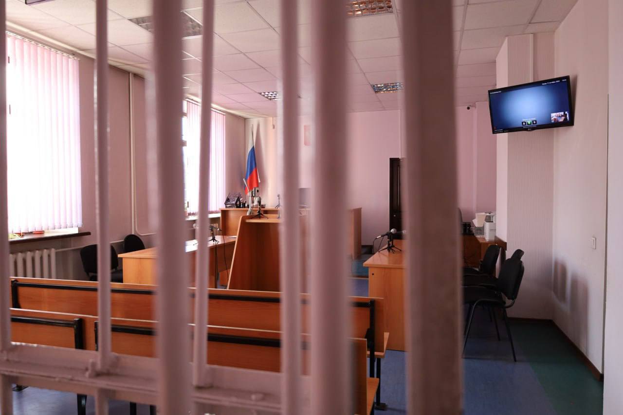 Жительницу Кузбасса будут судить за поджог оборудования РЖД