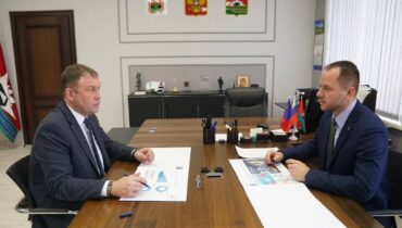 Проблемы благоустройства и развития туризма в Междуреченске Илья Середюк обсудил с главой города