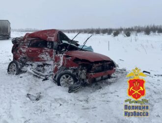 Под Мариинском в страшном ДТП погибли три человека