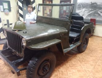 Фронтовой «Форд» и цветной жезл: как раньше работали сотрудники ГАИ в Кузбассе