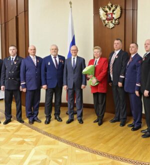 В День наставника работникам СУЭК-Кузбасс вручили государственные награды