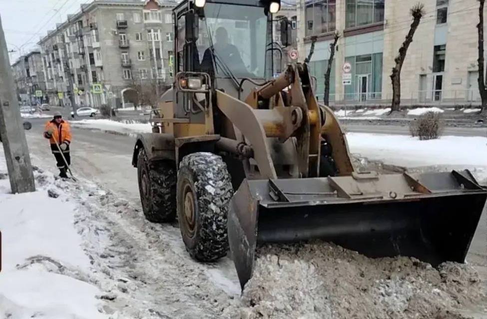 Губернатор Кузбасса дал три дня на очистку дорог в Тайге