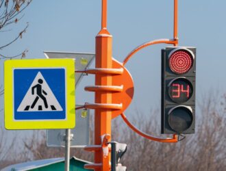 Кемеровских водителей предупредили об отключении светофоров