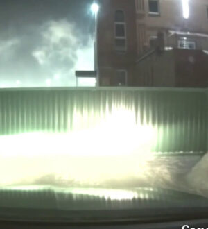 Сотрудники кузбасской ГИБДД спасли человека во время пожара