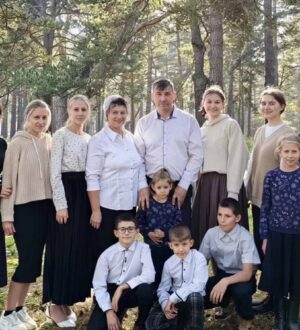 Жительнице Кузбасса присвоили почетное звание «Мать-героиня»