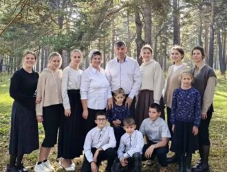 Жительнице Кузбасса присвоили почетное звание «Мать-героиня»