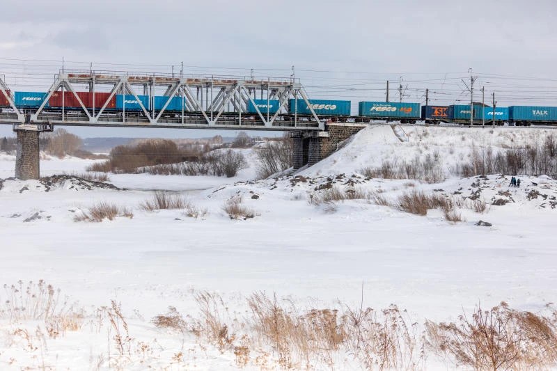 Кузбасские железнодорожники создают противоразмывные поезда