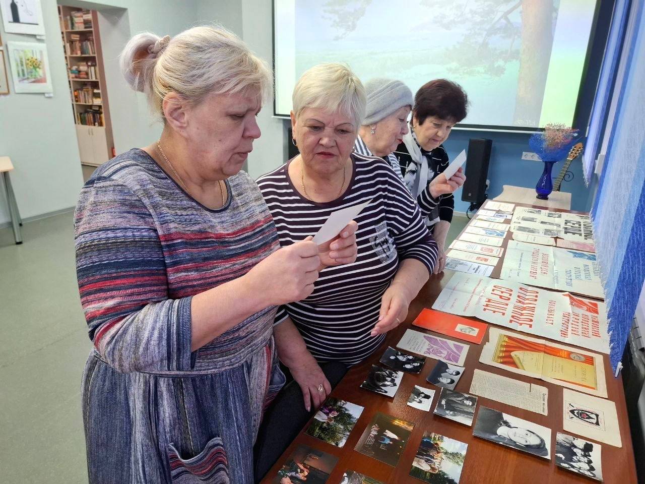 В Мысках открылась выставка, приуроченная к юбилею города